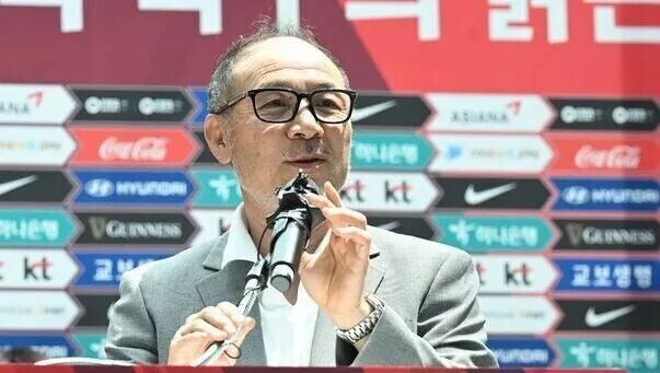 事实上, 就和中超球